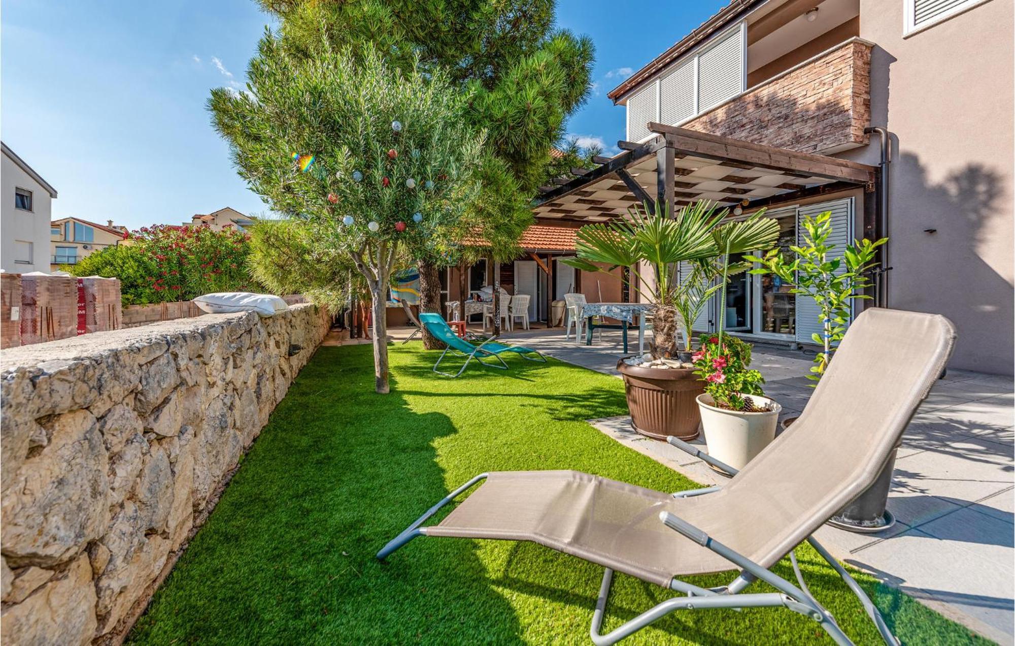 Nice Apartment In Mandre With Wifi Dış mekan fotoğraf